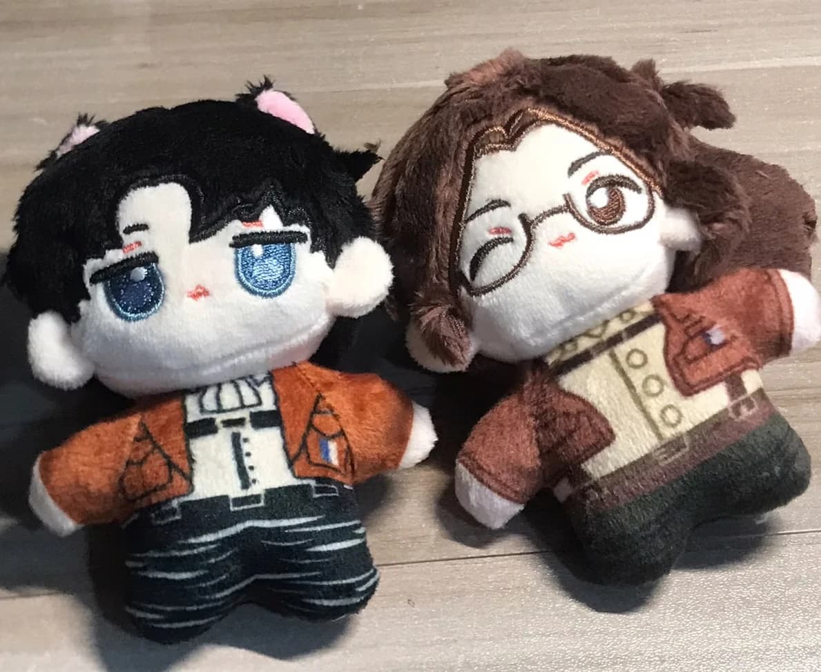 10cm Anime Wink Hange Zoe Eren Jaeger Plushie Levi Ackerman Cosplay Dr.X Dress Up Cotton Plush Doll Toy Pendant Keychain Doll
