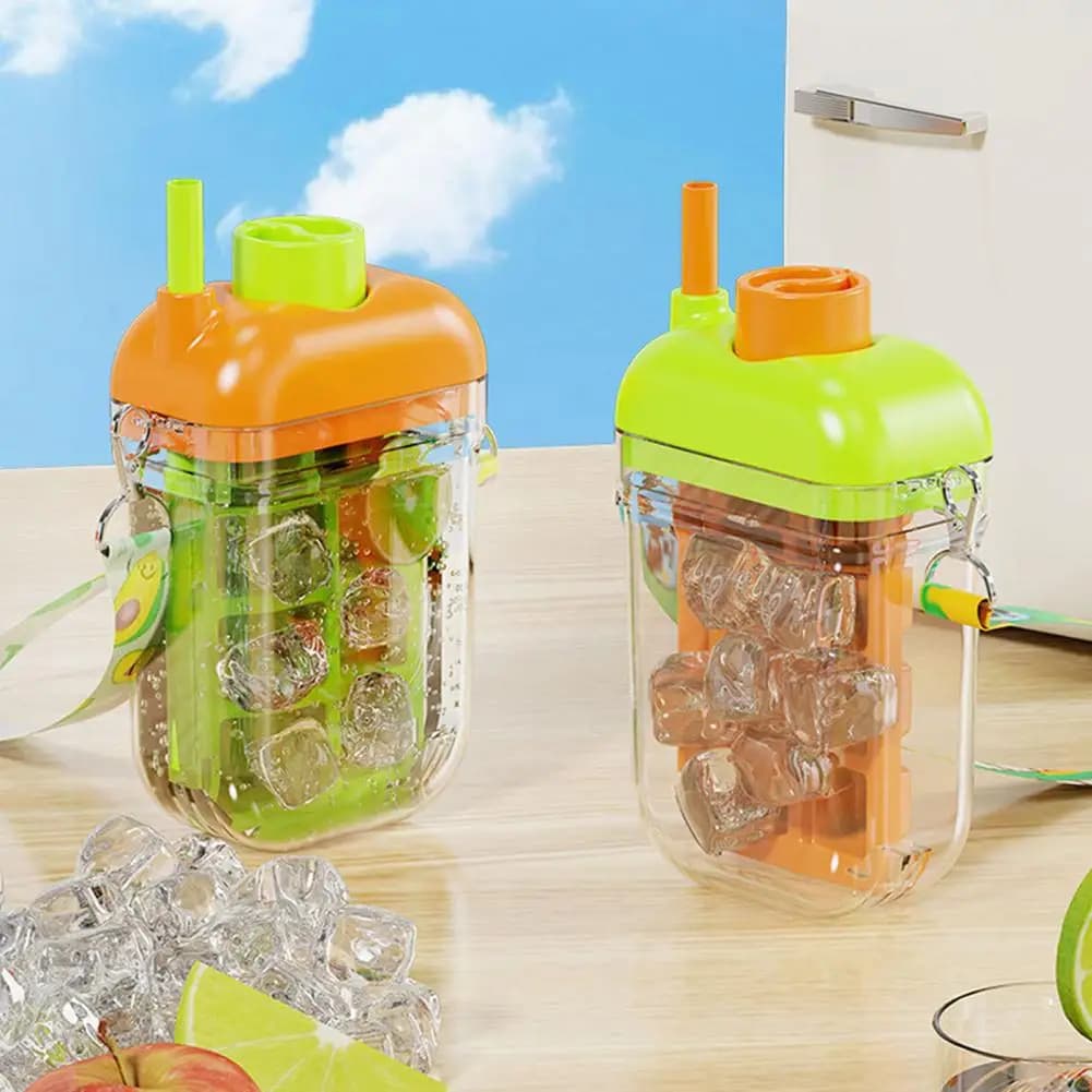 Stampo per Ghiaccio 2-in-1: Bottiglia Portatile con Cannuccia e Vassoio Anti-perdita per Cubetti di Ghiaccio, Ideale per Viaggi e Congelatore