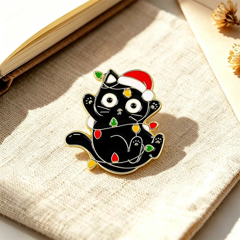 Cute Tree Star Cat Pins 4-style Enamel Metal Christmas New Year Brooch Pin On Bags Clothes Lapel Badge Gifts