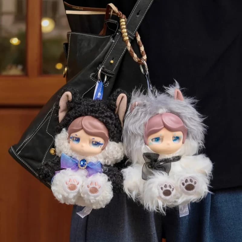Originale Goho Momo Cat Universe Series Blind Box Kawaii Doll Bellissimo giocattolo Portachiavi Decorazione della casa Figura da collezione Regalo