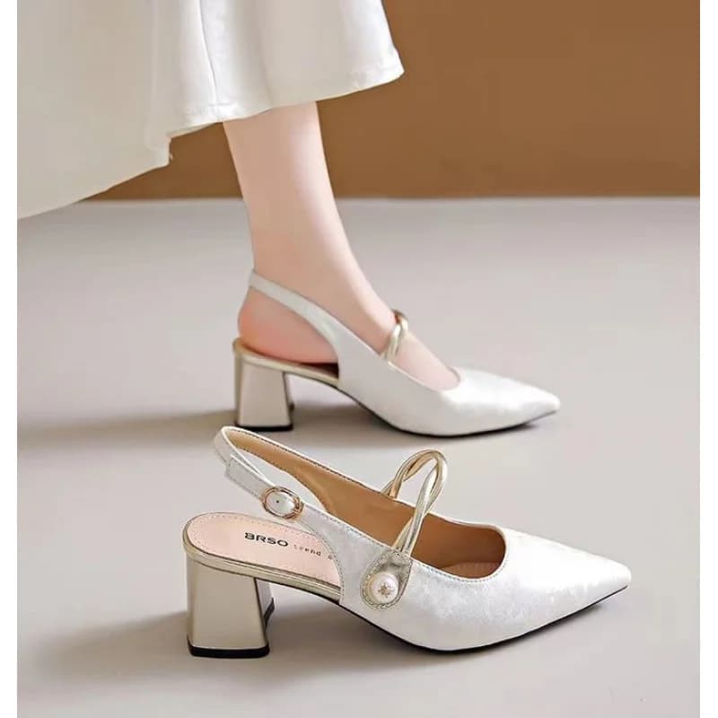 Nuovi sandali eleganti in raso a punta aperta in stile cinese per donna, con tacco grosso jacquard vintage, perfetti per matrimoni e occasioni speciali.