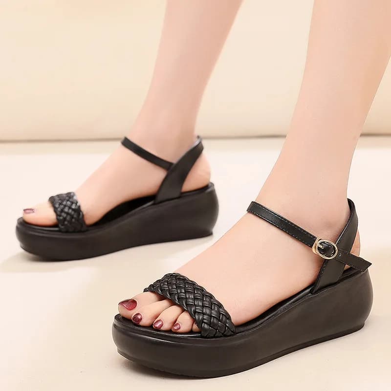 2025 32-43 Zeppe estive Sandali con tacco Scarpe da donna per donna Sandali Peep Toe Fuori Pantofola da donna Sandalo con plateau femminile