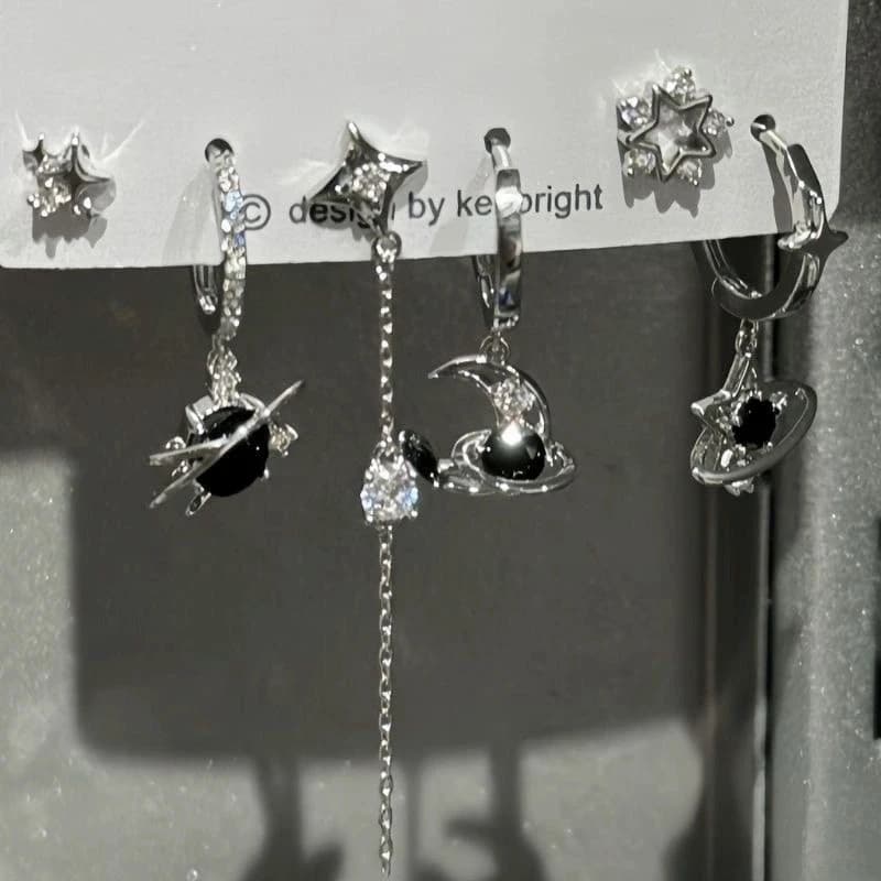 Set di 6 Orecchini Gotici Punk con Pendenti Vintage a Forma di Cuore, Luna, Croce e Stella in Cristallo per Uomo e Donna, Accessori Gioielli Grunge Y2K