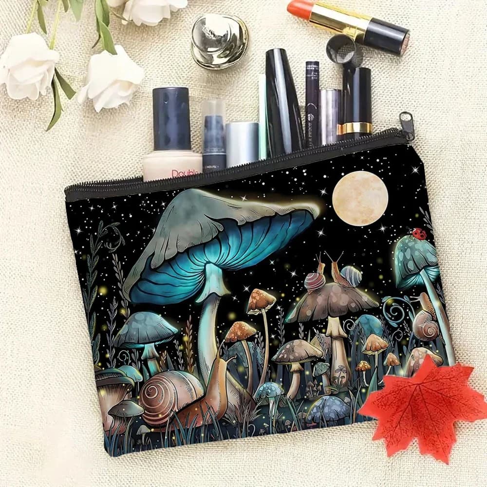 Mushroom Patterned Makeup Bag with Zipper Closure, Casual Style Large Toiletry Pouch for Women Poppy Cosmetic Bag for Travel Bag
