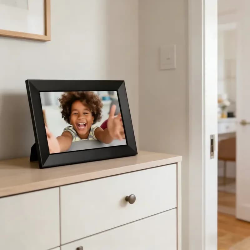 10.1 Inch WiFi Smart Digital Picture Frame Cloud Photo Album 32GB Storage Auto Rotate Easy App Control Electronic Photo Frame