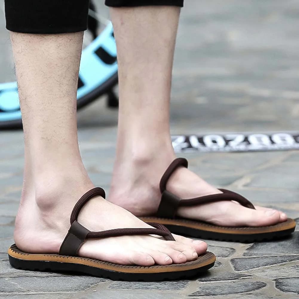 Sandali da spiaggia minimalisti di infradito da uomo estivo di grandi dimensioni di grandi dimensioni non pieghe di sola spiaggia per la spiaggia di punta di thong sandali