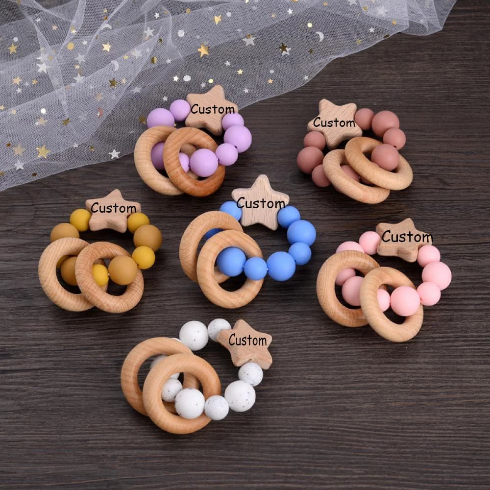 Nome personalizzato Prodotto per bambini Realizzato in faggio Pentagramma di cartone animato Lenire il bambino Morso in silicone Rettifica Giocattolo in legno di faggio BabyAccessory Massaggiagengive