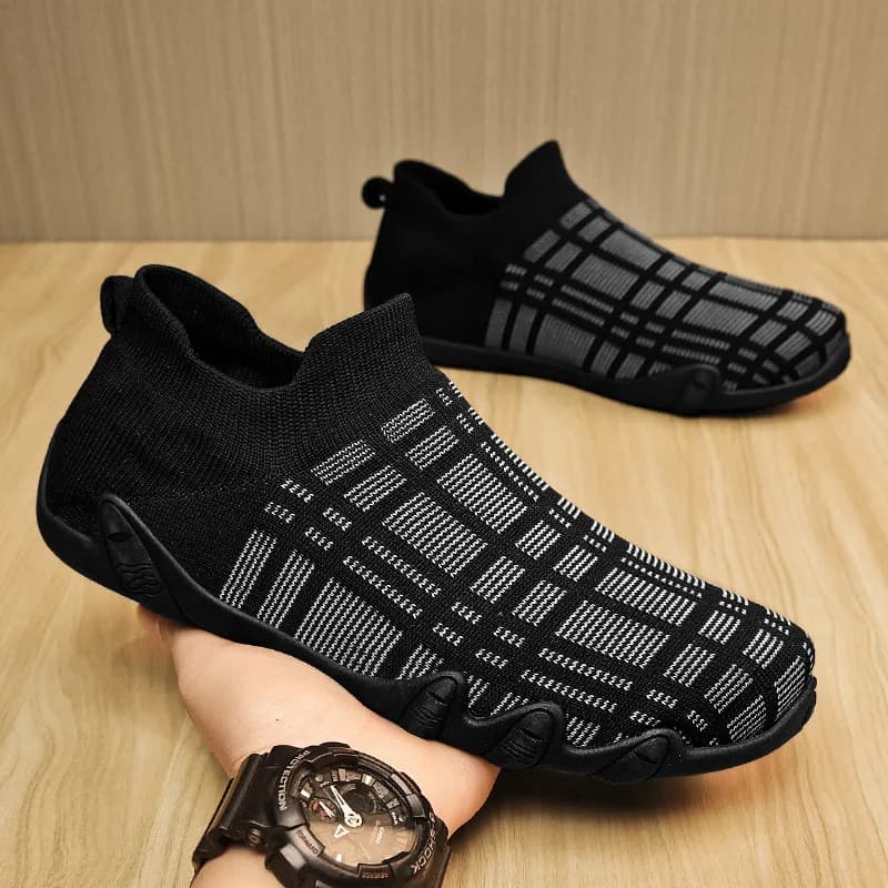 Scarpe da uomo in rete alla moda Scarpe casual da uomo comode estive Mocassini antiscivolo traspiranti da uomo Slip-on da esterno Tenis Masculino