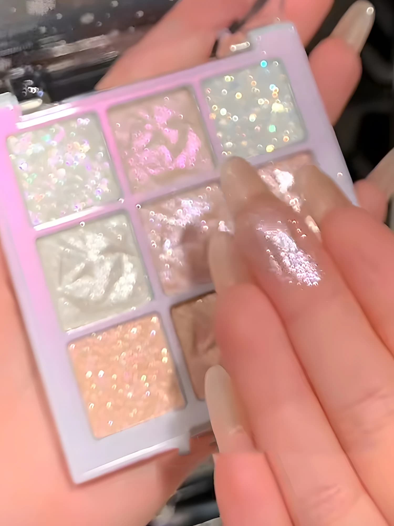 Palette di ombretti a 9 colori con fiocco di neve di natale-polvere Fine e facile da applicare con sfumature scintillanti Chameleon e perlescenti In ancora