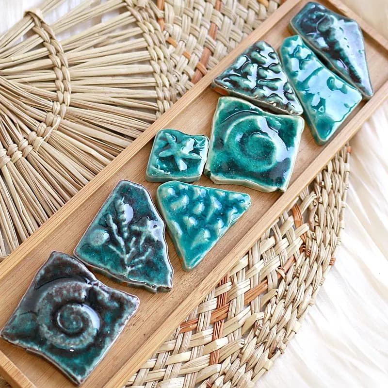 100g DIY Ceramic Mosaic Tiles Glass leaf petal shape Handmade Ornaments Tiles Wall Crafts Crystal for Decorative Material cerh1