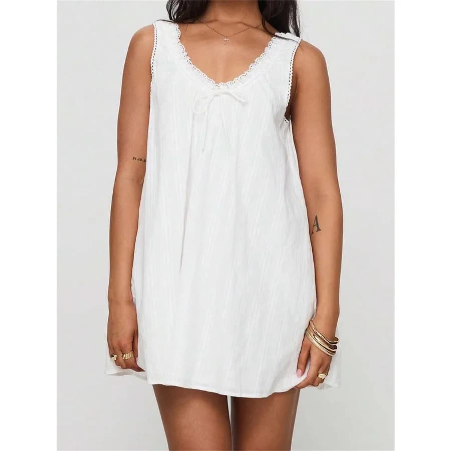 【Nuovo stile】Mini abito da donna con volant, cinturino in pizzo, scollo a V, mini abito corto babydoll, mini abito fluido senza maniche, abito estivo Y2K Swing Sundress