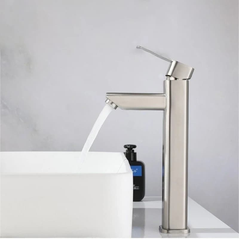 Rubinetto Moderno Quadrato per Lavabo, Montaggio su Piano, in Acciaio Inossidabile, Miscelatore Acqua Calda e Fredda a Risparmio Idrico per Bagno, Lavandino e WC