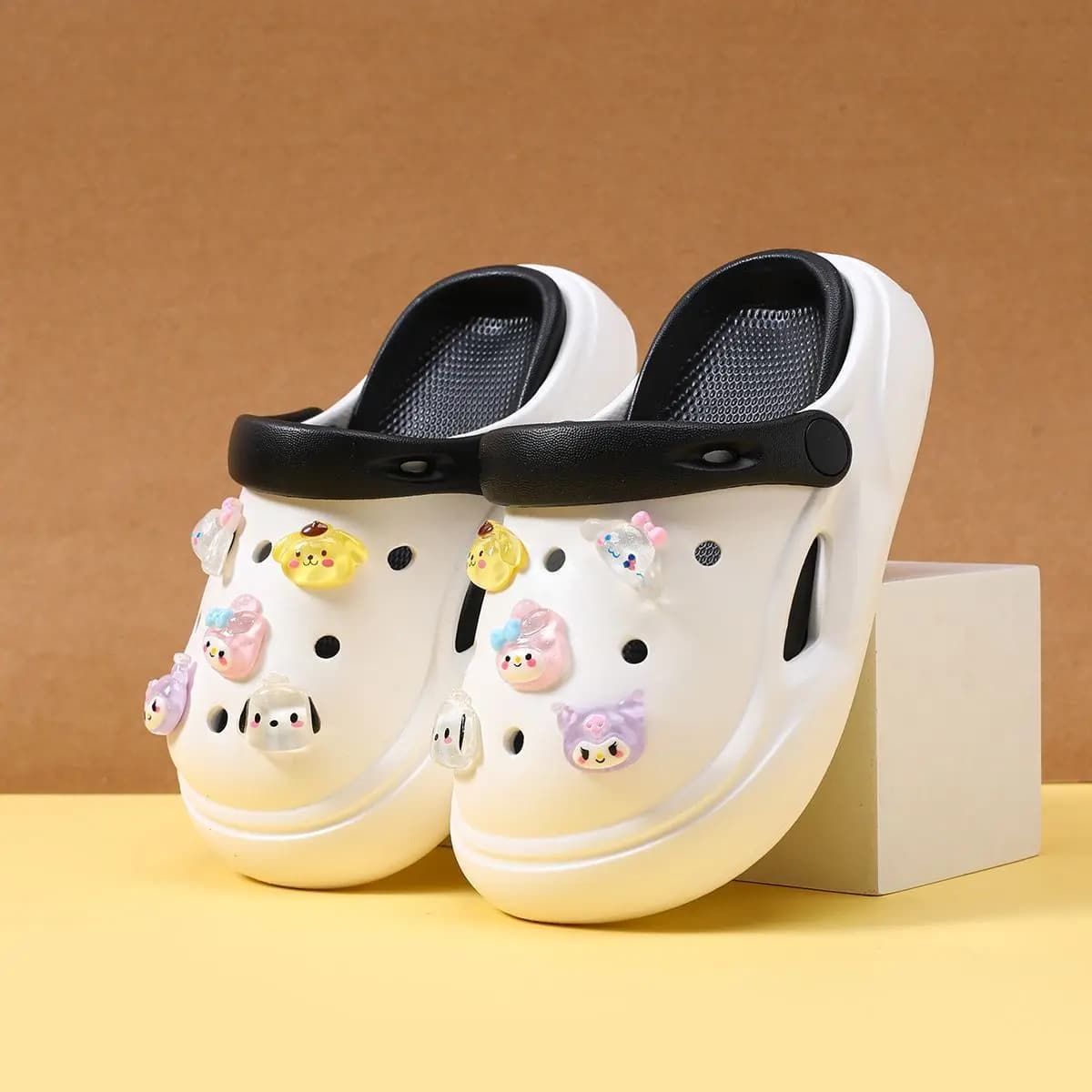 Multi-Color Sanrio Themed Kids Clogs, Cute Transparent Cartoon Charms Comfortable Eva Sandals for Daily Play and Outdoor Wear