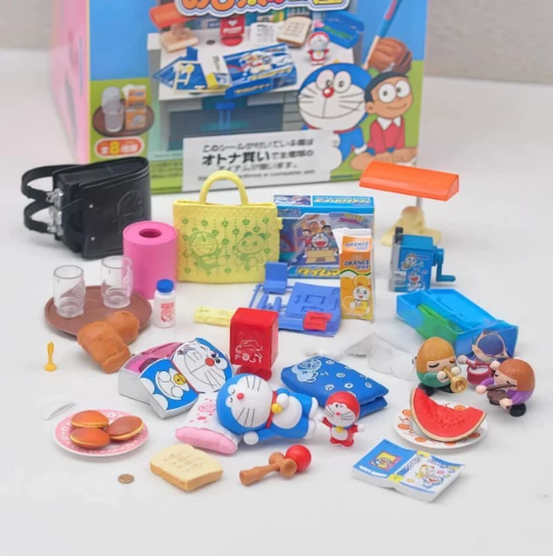Macchina Cat Room Serie di paesaggi in miniatura Scatola cieca Kawaii Mini Action Figure Decorazione del desktop Giocattoli Regali di festival per i fan