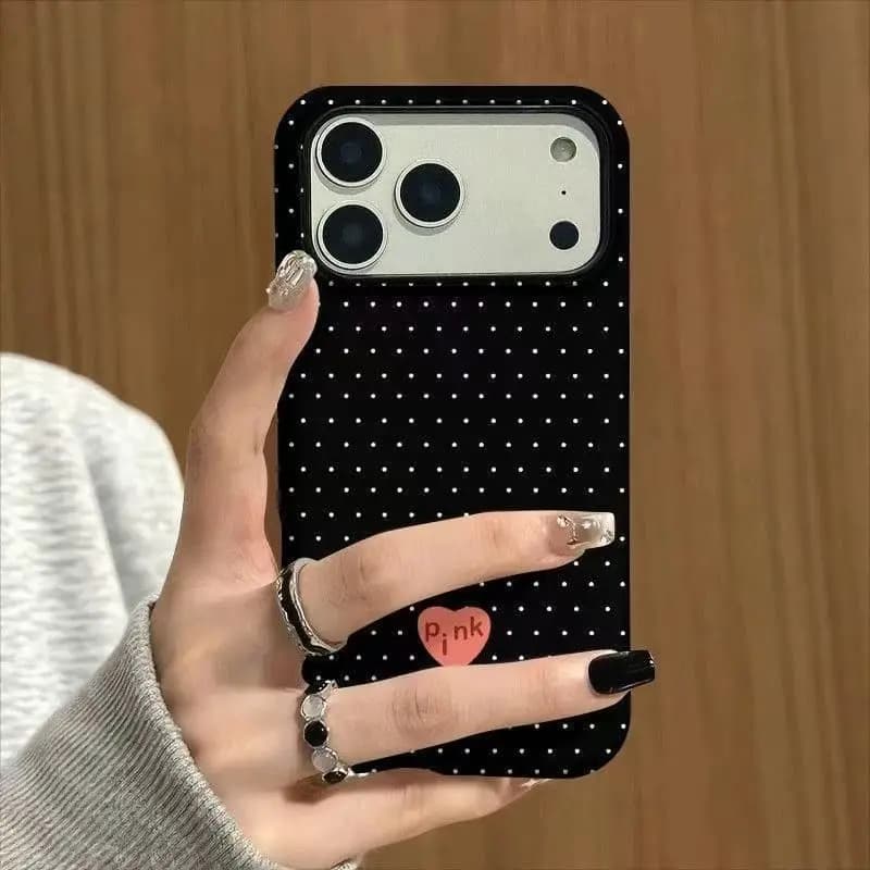Custodia Protettiva Antipolvere Nera a Pois con Cuore, Fresca e Semplice, per iPhone 17 AIR 16 15 14 13 12 11 PRO MAX 7 8 PLUS MINI