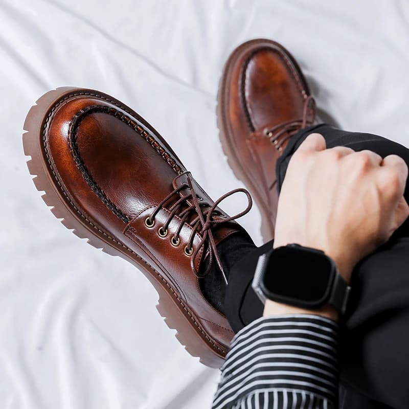 Leather Retro British Style Men's Casual Shoes Wide Foot Comfortable Work Boots Thick Bottom Heightening Loafers