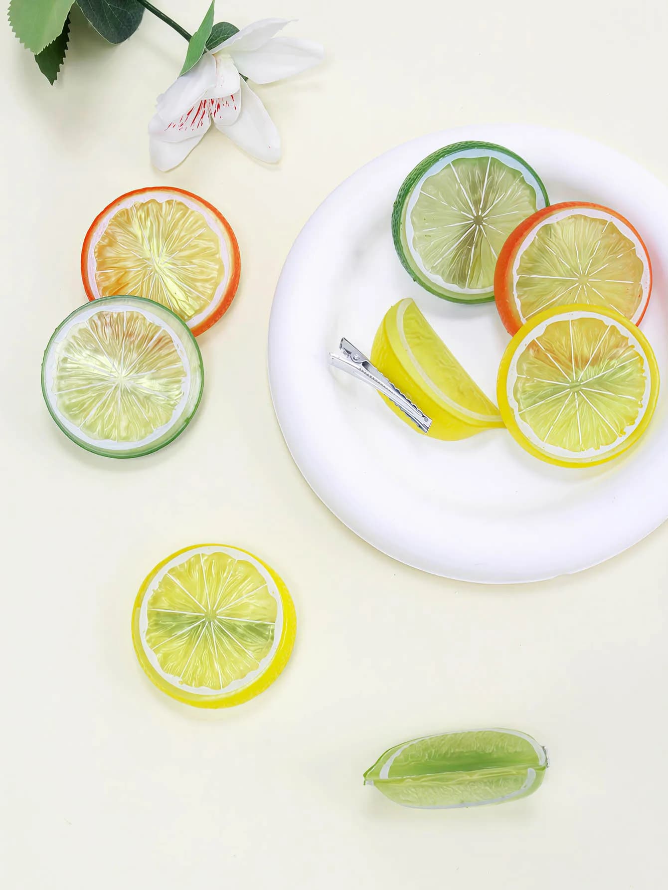 Girls summer cute refreshing lemon / orange hair clips .Fresh and delicate bangs broken hair hairpin.