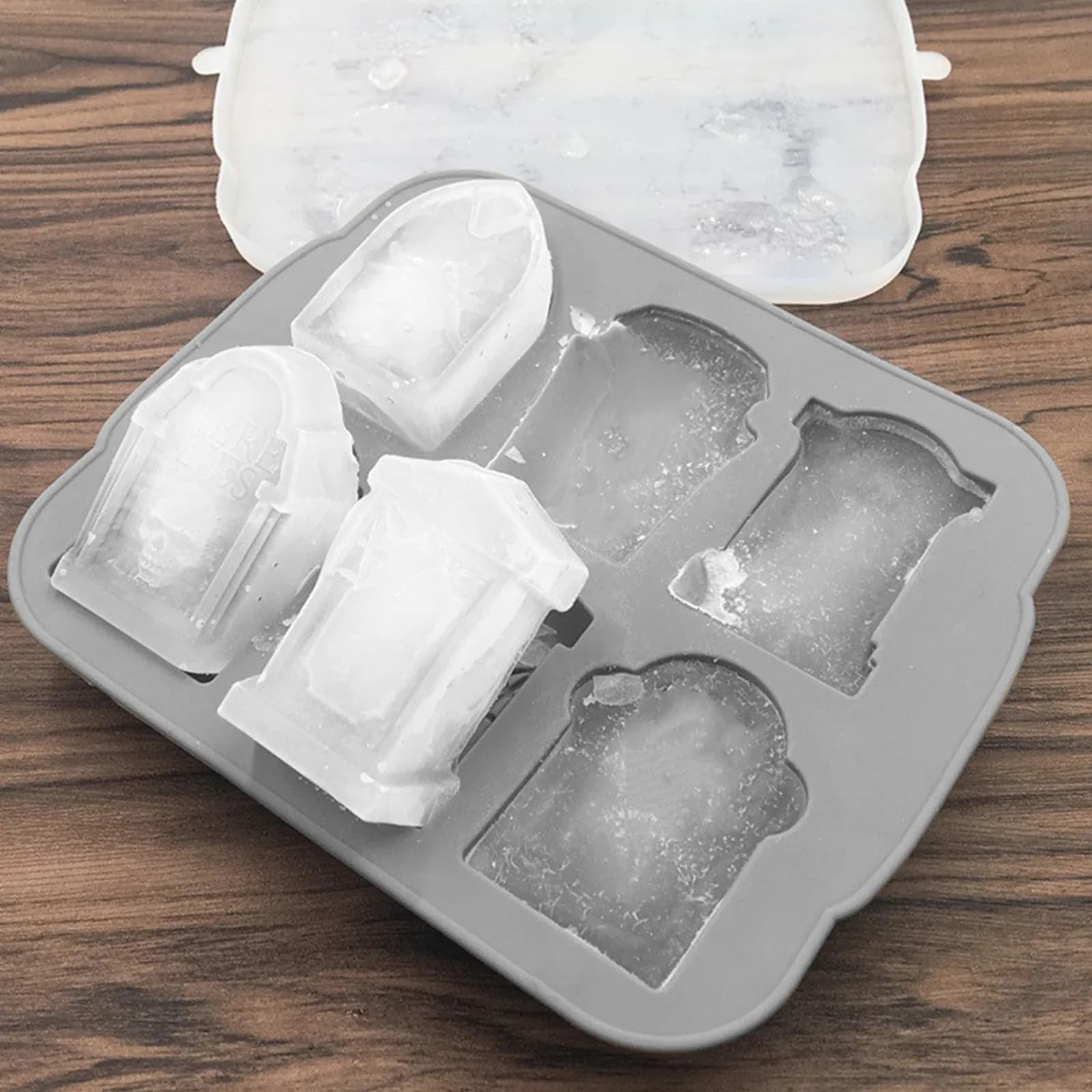 Stampo per Cubetti di Ghiaccio a Forma di Bara con Teschio di Halloween, in Silicone Antiaderente con Coperchio, Riutilizzabile e Antipolvere, per Bevande e Dolcetti per Feste