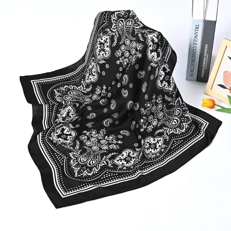 Sciarpa da donna 70 cm Nero Hip Hop Bandana Fazzoletto Paisley Stampato Hijab Copricapo Polso Hairwrap Sciarpe quadrate Stampa Fazzoletto