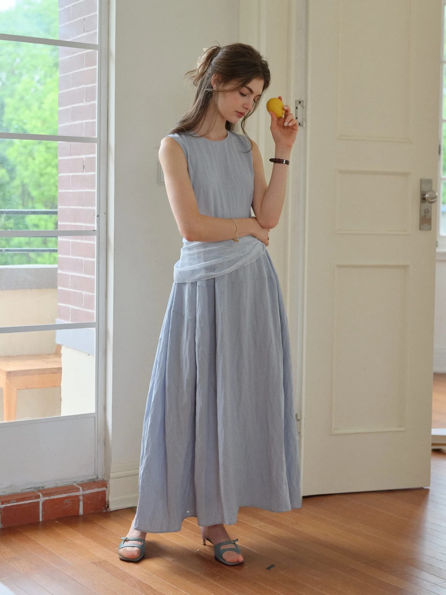 SimpleRetro Siena Mist Scarf Texture round Neck Sleeveless Vest Dress Women Summer French Style Gathered Waist A-Line Skirt