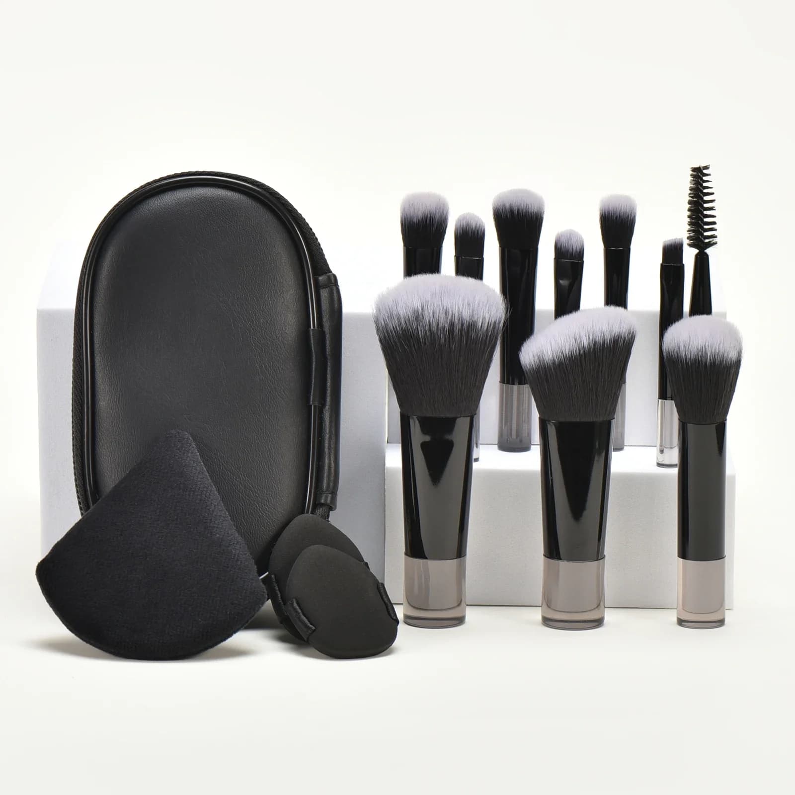 10 mini pennelli neri per il trucco, strumento portatile da viaggio per il trucco, spugnetta per il trucco - Pennello Palm Brush, set di strumenti professionali per il trucco