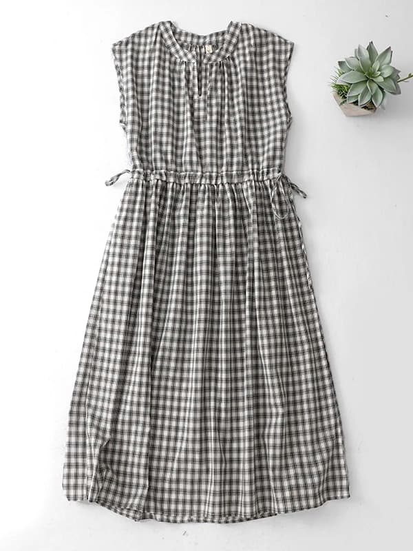 Abito midi da donna estivo nuovo design a quadretti bianco e nero con scollo a V e coulisse in vita, linea ad A, manica corta