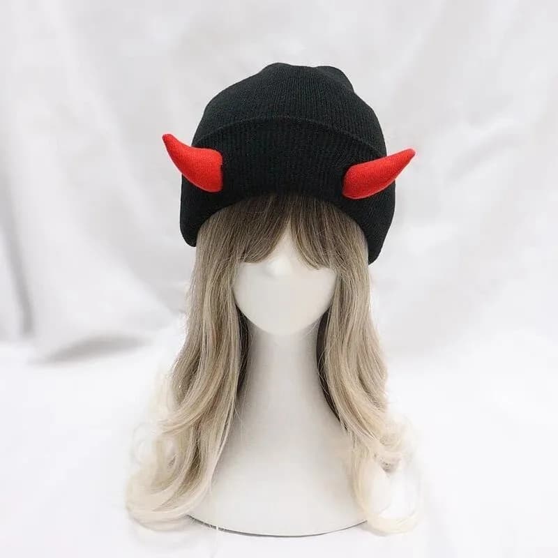 Cappello invernale caldo lavorato a maglia, morbido ed elastico, con corno di demone, design con teschio per uomo e donna, streetwear all'aperto, divertente copricapo alla moda