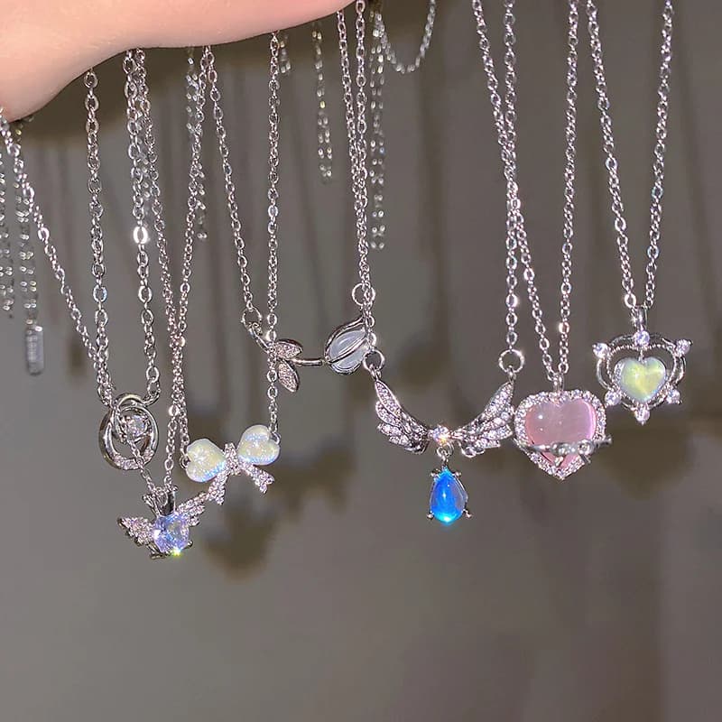 Y2K Collana con ciondolo a forma di cuore con fiocco in cristallo e ali d'angelo per donna, dolce e fresco, catena con clavicola, accessori per gioielli estetici alla moda