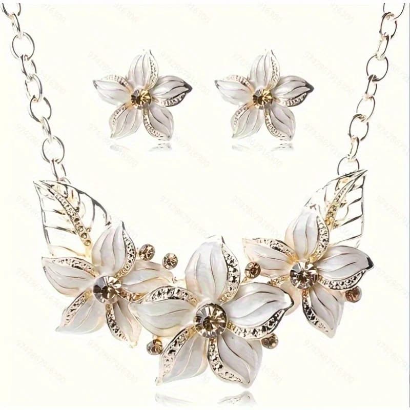 Trendy Floral Necklace Set Collarbone Chain Earrings Flower Women Necklace Earrings Pendant Wedding Banquet Charm Ladies Jewelry