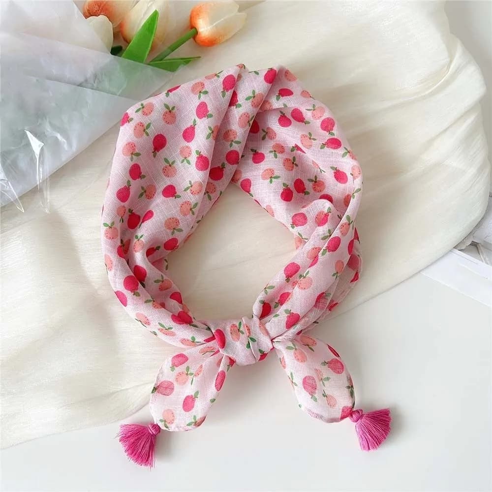 Foulard Quadrato in Cotone-Lino con Frange, Traspirante, Stampa Floreale Ciliegie, 60x60cm, Protezione Solare