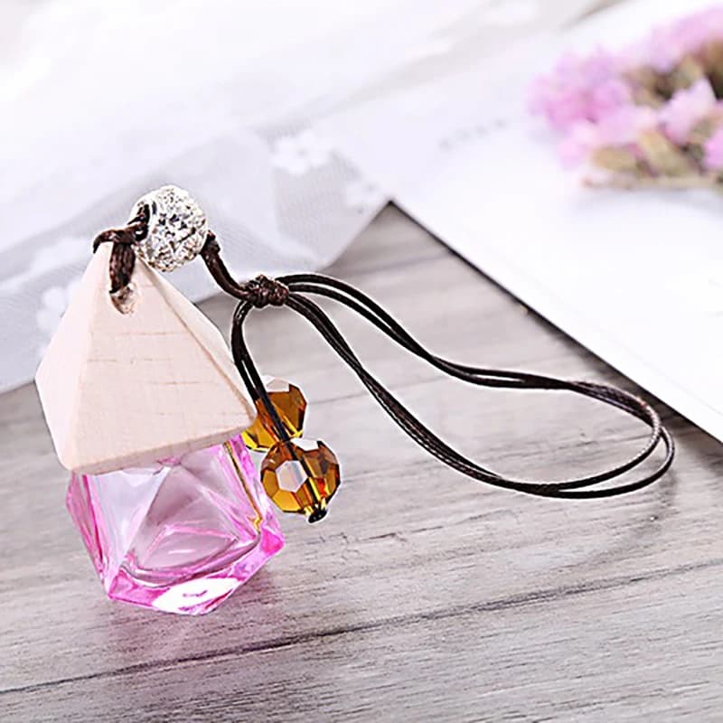 Wood Cap Stylish Car Perfume Bottle Pendant Aromatherapy Car Diffuser Empty Aroma Diffuser For Gift Vehicle Home