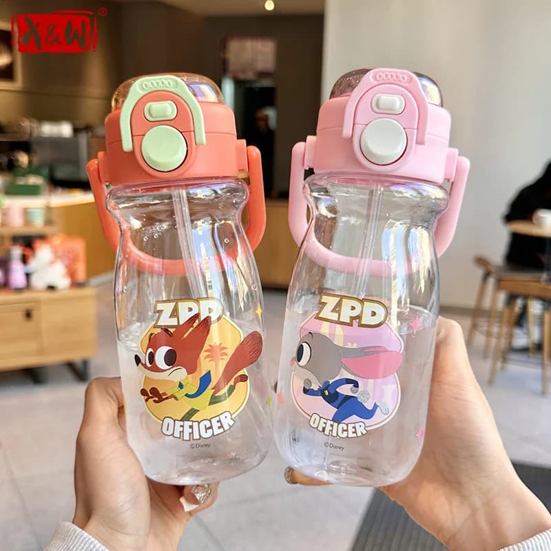 Borracce in plastica X&W Zootopia, simpatiche tazze per bambini Judy e Nick, tazza con doppia cannuccia a scomparsa, tazza estiva a prova di perdite per bevande fredde