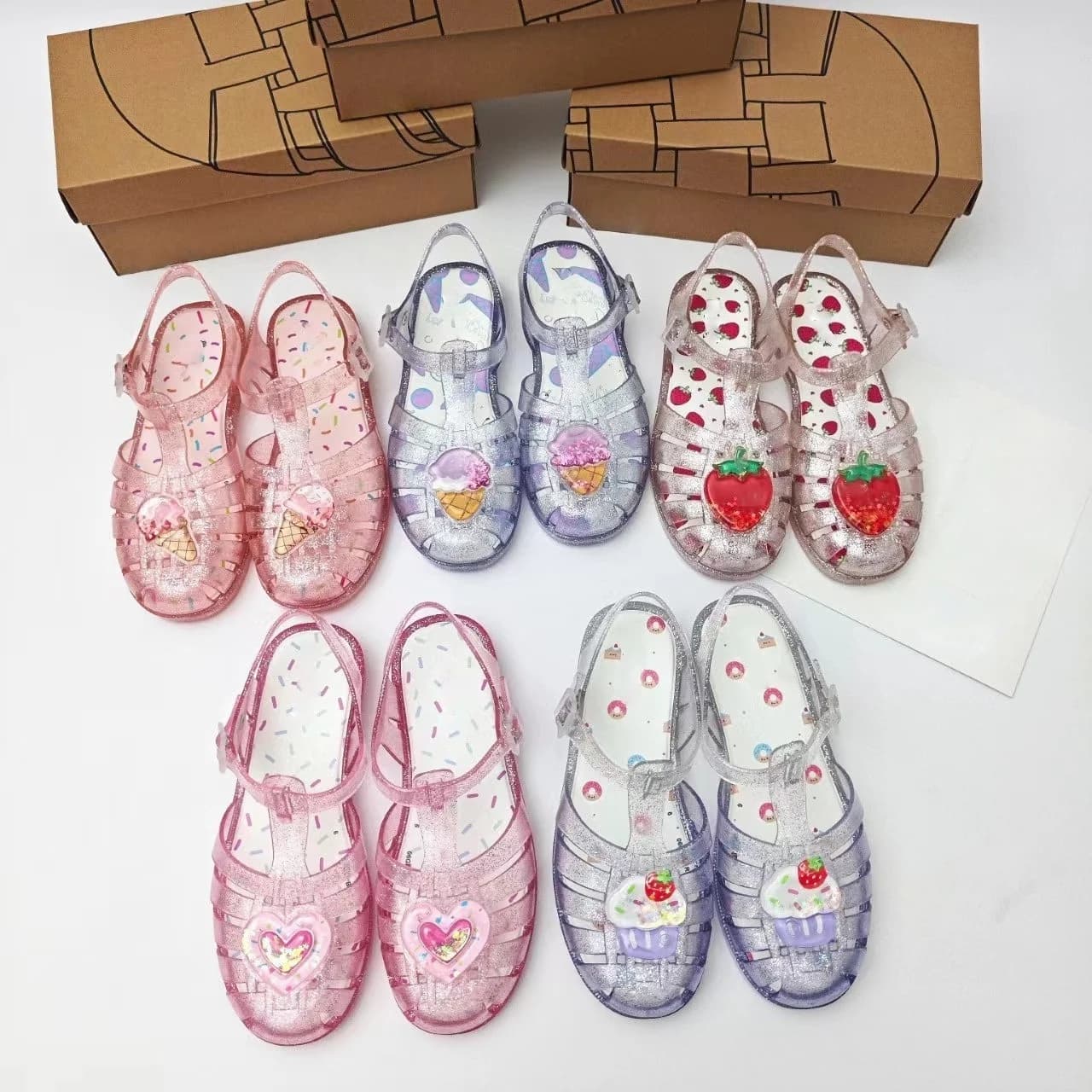 Retro Brand Women Summer Sandals Girl Classical Roman Round Head Hollow Woven PVC Sandals Ladies Cute Fruit Beach Shoes SM324