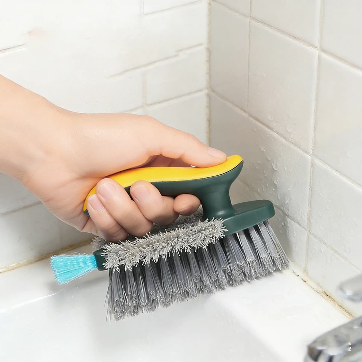 Spazzola Multifunzione per Fessure, Spazzola per Fughe di Pavimenti, Spazzola Raschiante Integrata per Angoli del Bagno, Spazzola per Pulizia del WC