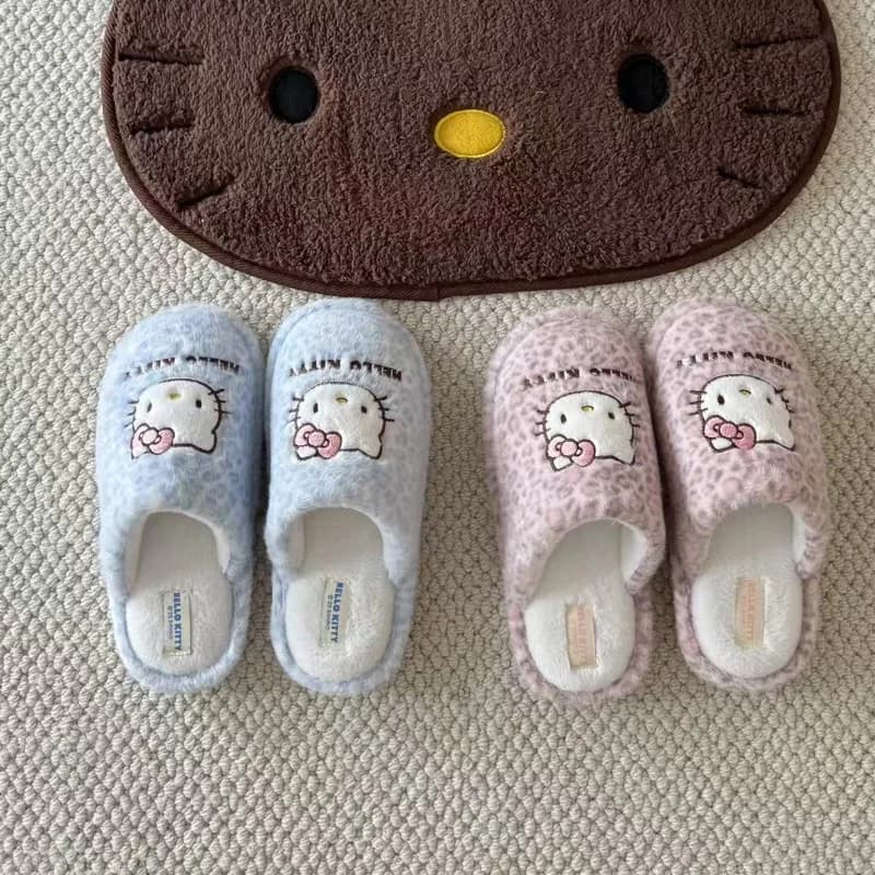 Pantofole antiscivolo per interni della serie di personaggi Anime Hello Kitty Calde in autunno e inverno Scarpe da casa Regali divertenti per periferiche pratiche