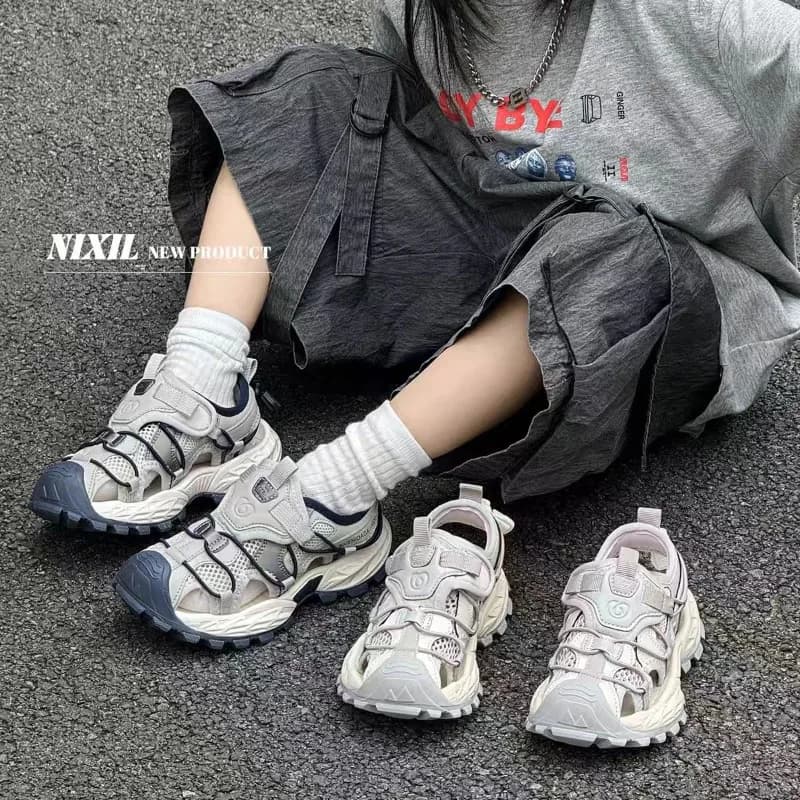 Sandali sportivi da ragazzo con punta chiusa, in rete traspirante, scarpe da spiaggia per bambini, suola antiscivolo, sneakers estive, sandali acquatici per bambini