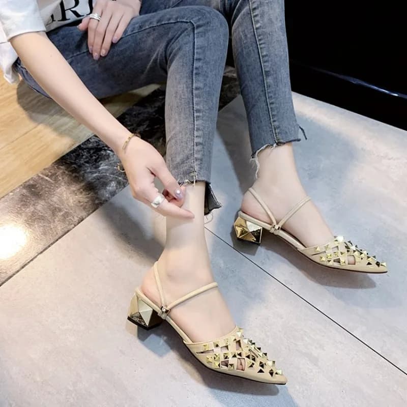 New Women's Sandals 2026 Fashion with Medium Heel, Peep-Toe, Slip-On, Mules with Rivets and Cutlets, Versatile Design Open-Back