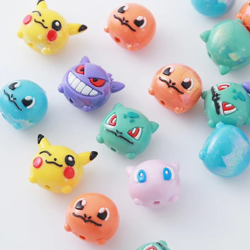12 Pezzi Pokémon Perline Fai da Te Ciondolo per Cellulare Portachiavi Magnete da Frigorifero Resina Piccola Bambola Tascabile Regalo per Studenti e Feste
