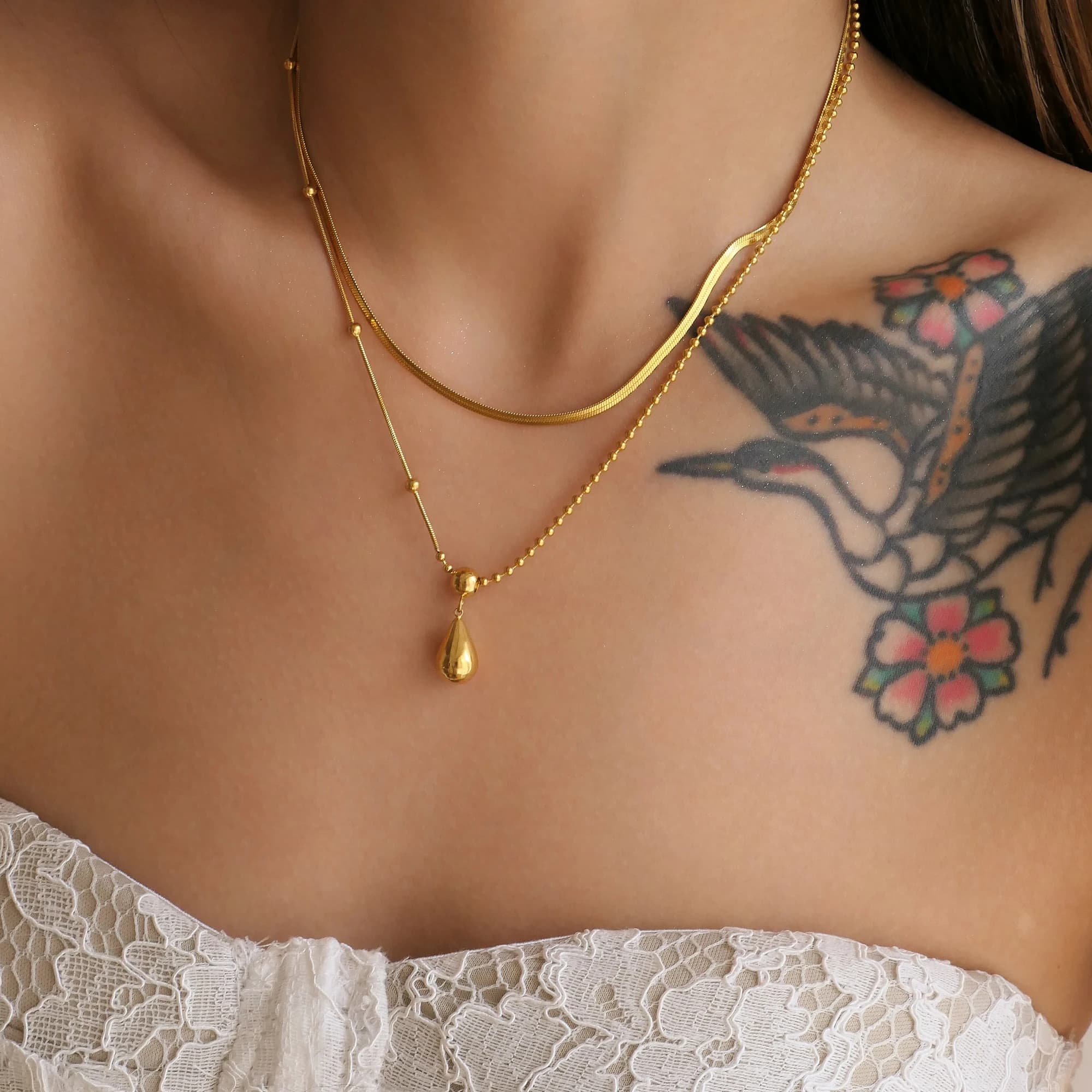 DASEIN Collana a catena con lama con pendente a goccia d'acqua a doppio strato Placcato in oro 18 carati Gioielli da donna in acciaio inossidabile senza appannamento
