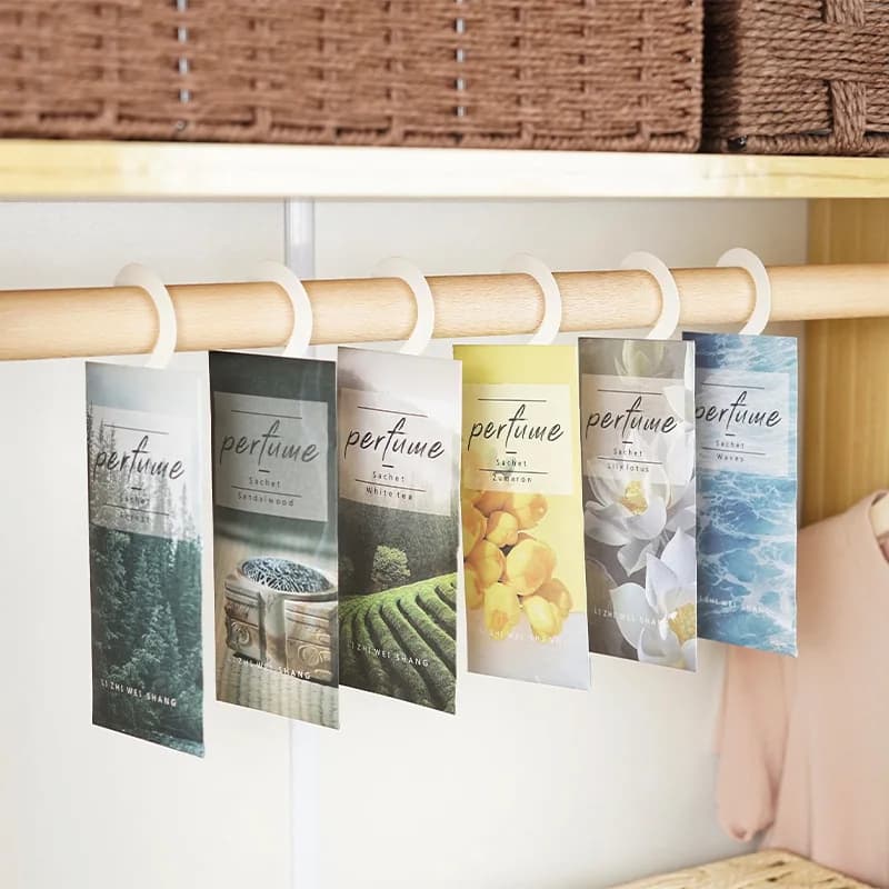 Aromatherapy bag in 2 pieces natural sachet hanging sachet perfume refreshing for the air for wardrobe supplies of fragrances for the car home