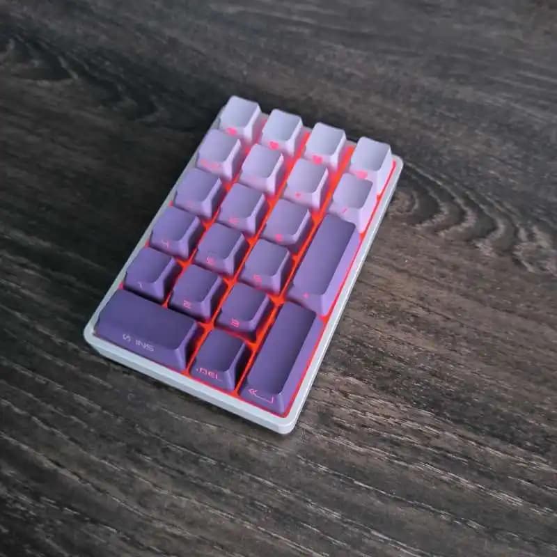 17 tasti PBT Numero Lettera Keycap Retroilluminato Profilo OEM Copritasti personalizzati alfanumerici per tastiera meccanica Interruttore MX