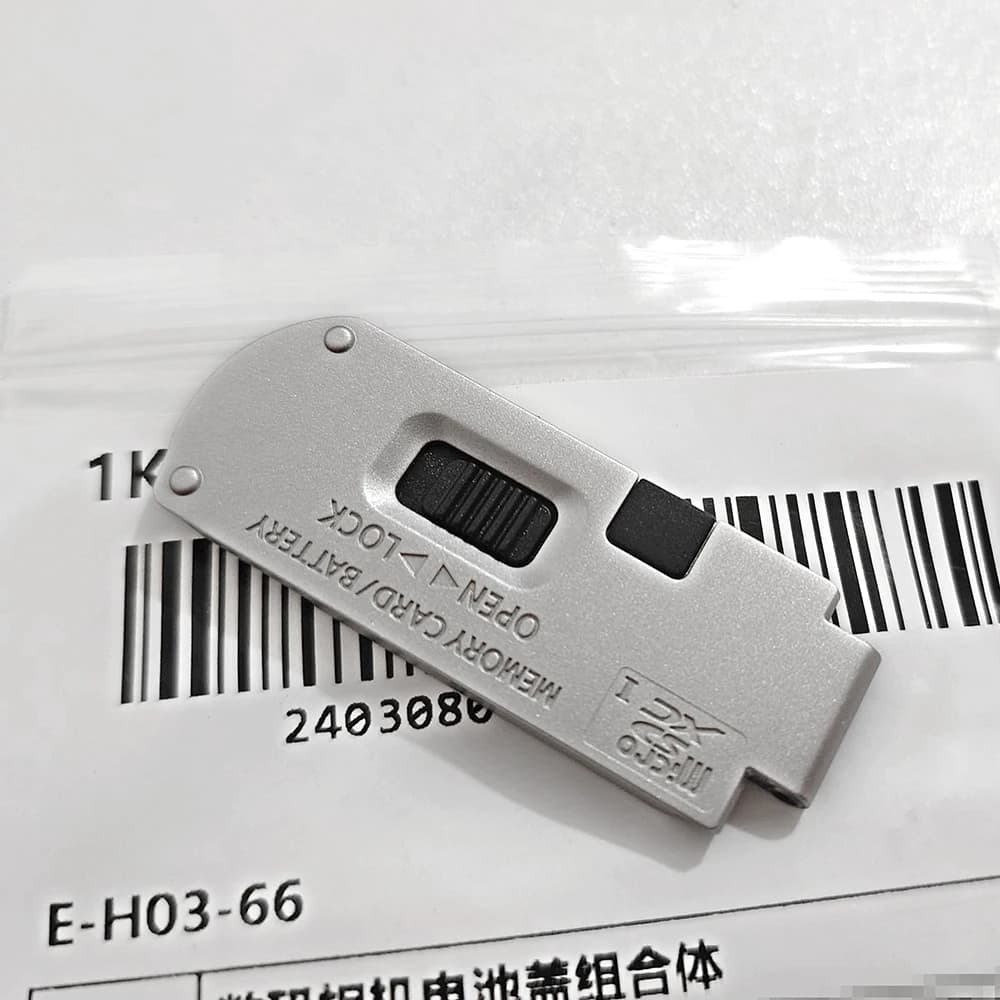 For Panasonic Lumix DC-GX800 DC-GX850 DC-GF9 DC-GF10 Battery Door Battery Cover Lid Black 1KK1MC171KZ Repair Parts