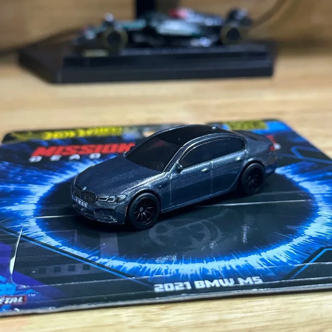 Hot Wheels Premium Pop Culture Mission: Impossible Dead Reckoning 2021 BMW M5 1:64 Diecast Modello di auto da collezione Giocattolo per bambini Regalo