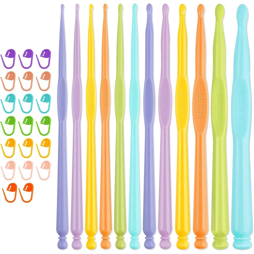 32 pz/set 2-10mm Ganci ergonomici Uncinetti di Plastica Set con Punti Marcatori Filati Strumento di Tessitura Artigianale per il Lavoro A Maglia FAI DA TE