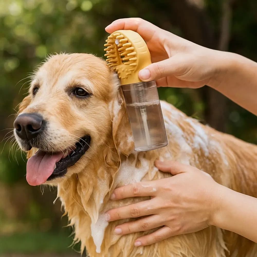 Spazzola da Bagno per Cani in Silicone con Impugnatura Morbida e Confortevole, Spazzola Massaggiante per Doccia con Dispenser di Shampoo Integrato, Spazzola per la Pulizia dei Cani