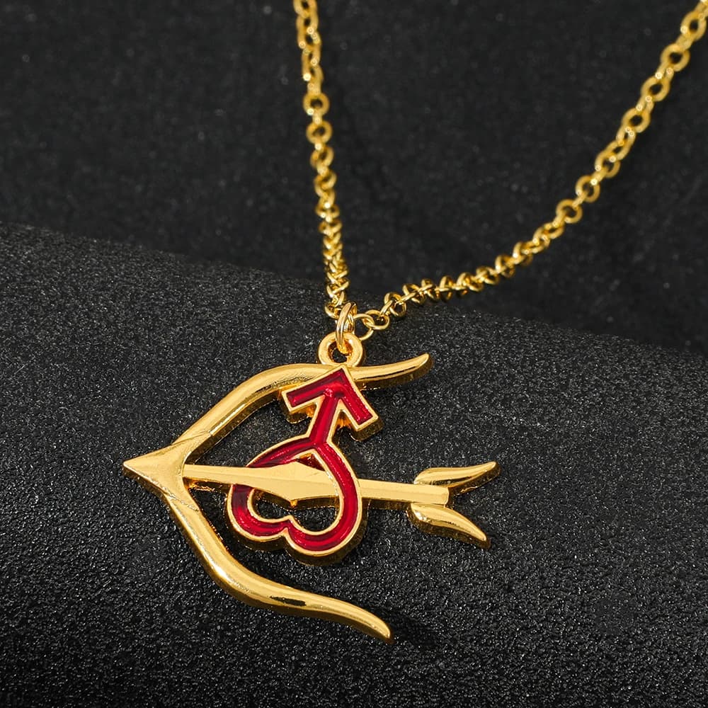 Anime Merchandise Necklace Golden Minimalist Heart-Piercing Arrow Pendant Women's Jewelry Gift