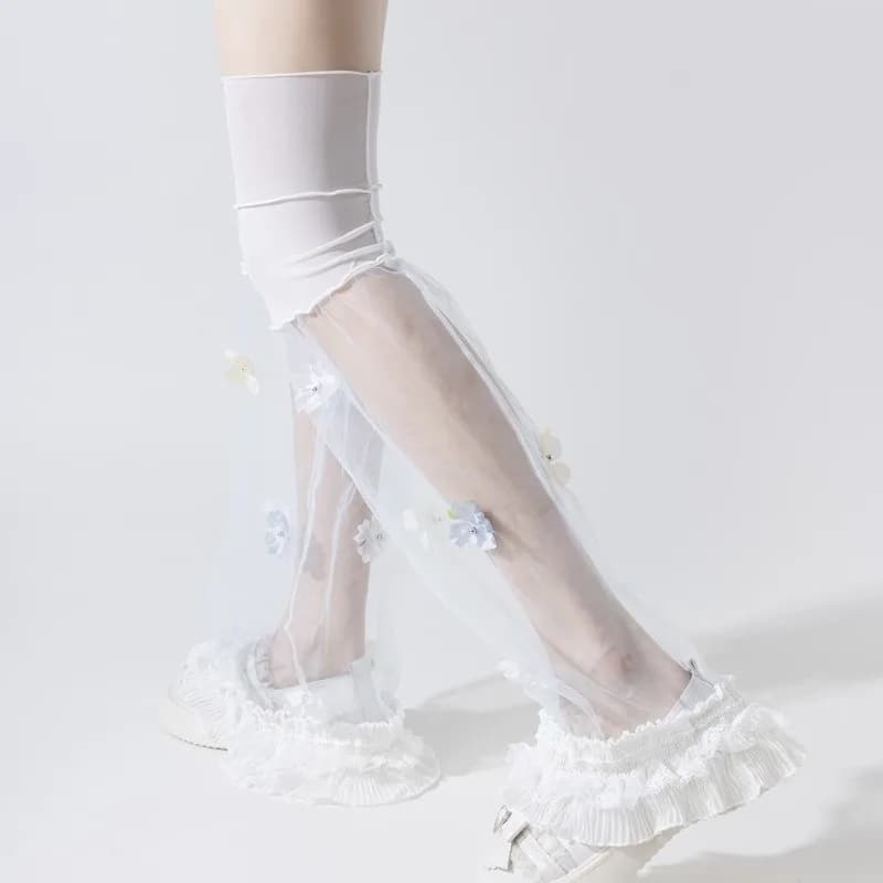 Calzini estivi da donna in rete con decorazioni floreali, bianchi, con finiture in pizzo, calzini svasati a gamba larga