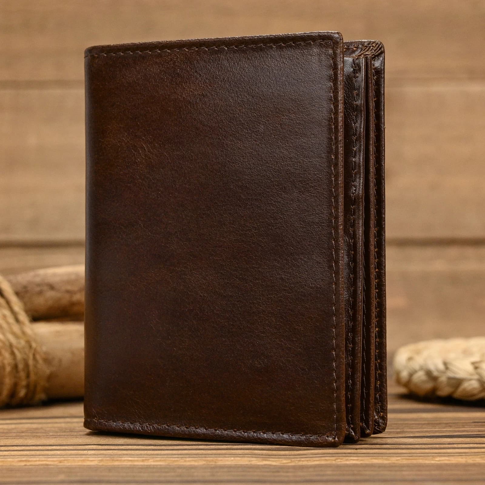 Fashion Men's Leather Wallet Luxury Male Short Purse Genuine Leather Slim Wallet Black Coffee Card Holder Cowskin Men's Wallets