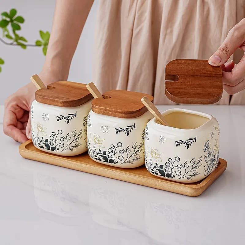 Barattolo di condimento in ceramica bianca e blu creativo giapponese Set da 3 pezzi Barattolo di spezie per cucina domestica Saliera Scatola di condimento per zucchero