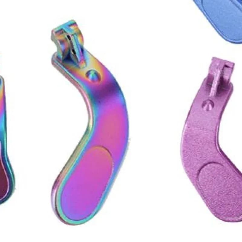 Set di 16/18 Accessori in Metallo per Controller: Thumbstick, Paddle, D-pad, Anelli Decorativi, Custodia e Cacciavite per Xbox One Elite 2